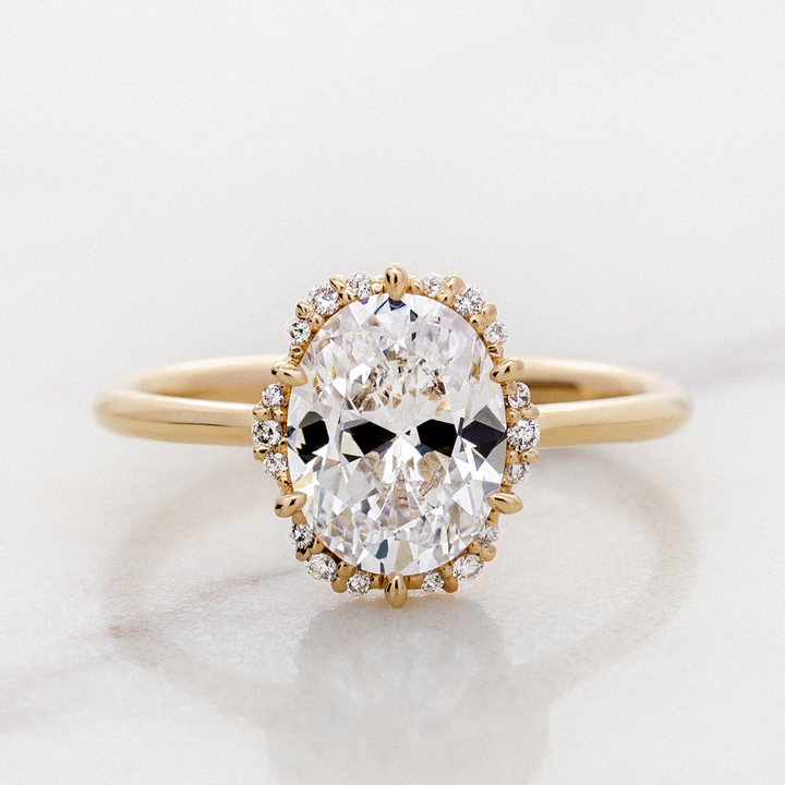 Ranunculus Oval Halo Ring