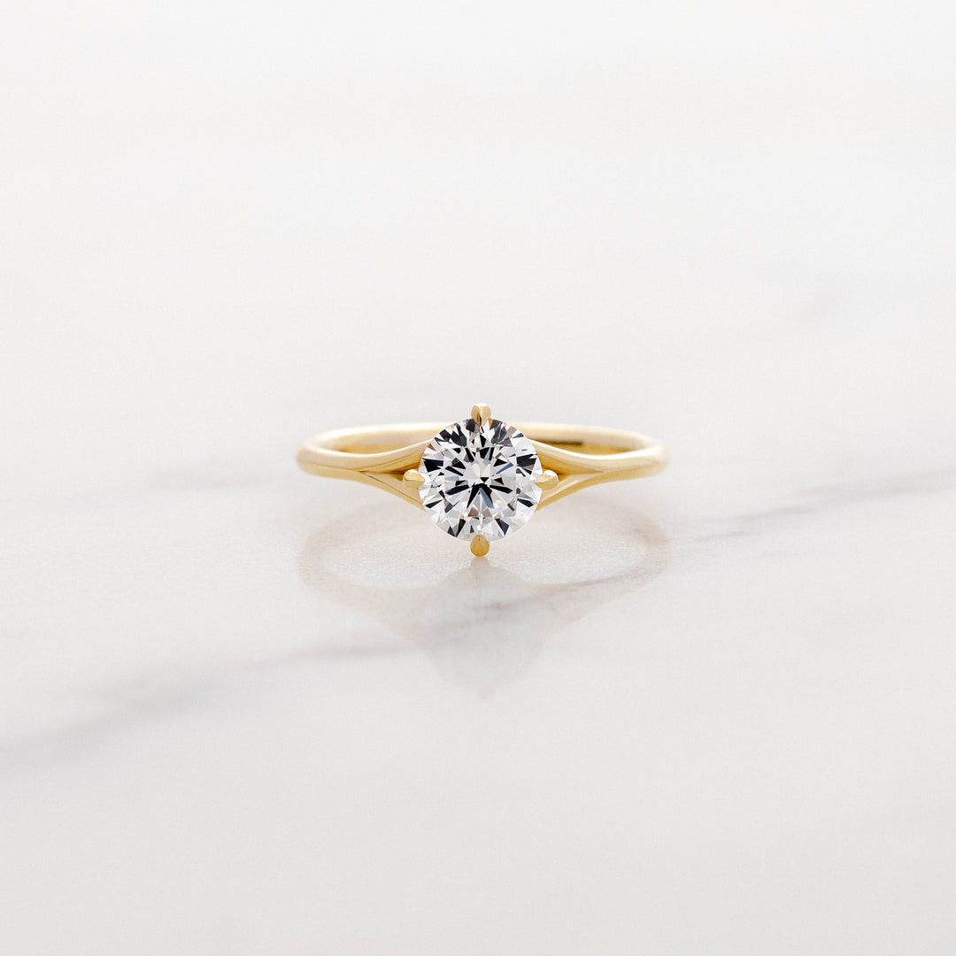 Orchid Round Solitaire