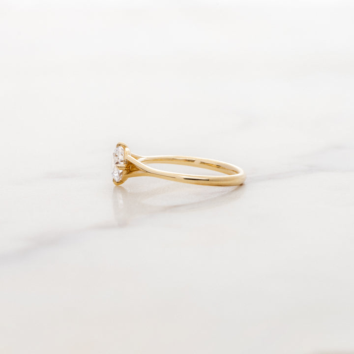 Orchid Round Solitaire