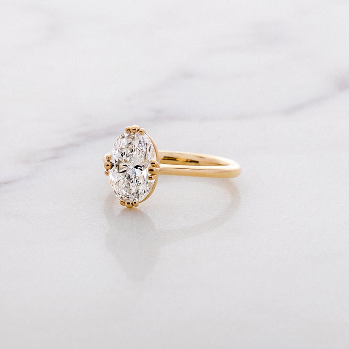 Tulip Oval Solitaire