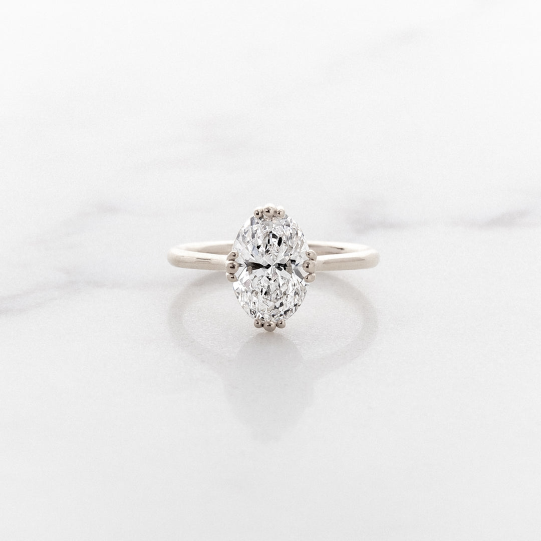 Tulip Oval Solitaire
