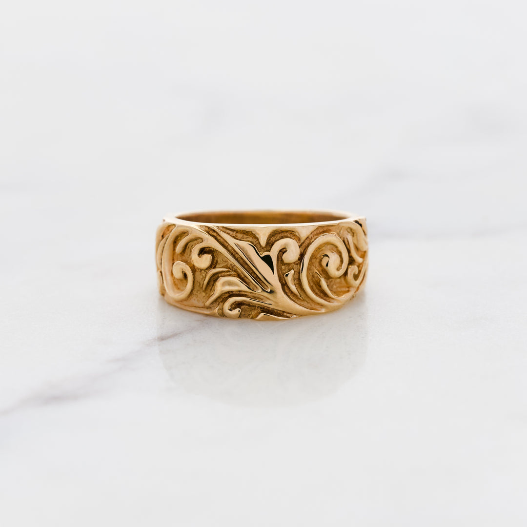 Vintage Tapered Relief Band