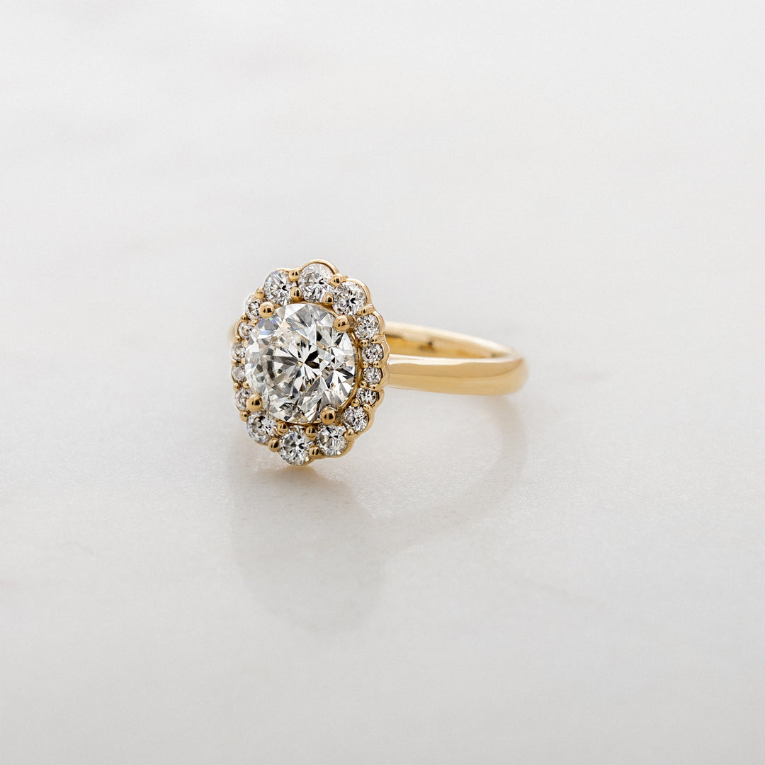 How to Make Your Round Diamond Look Like an Oval