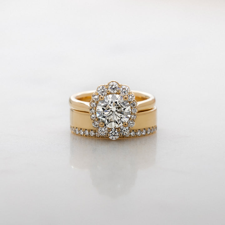 How to Make Your Round Diamond Look Like an Oval