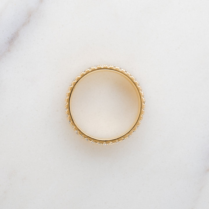 A Dareth Band Set With Family Diamonds