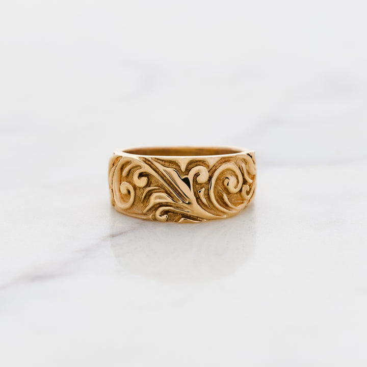 Vintage Tapered Relief Band
