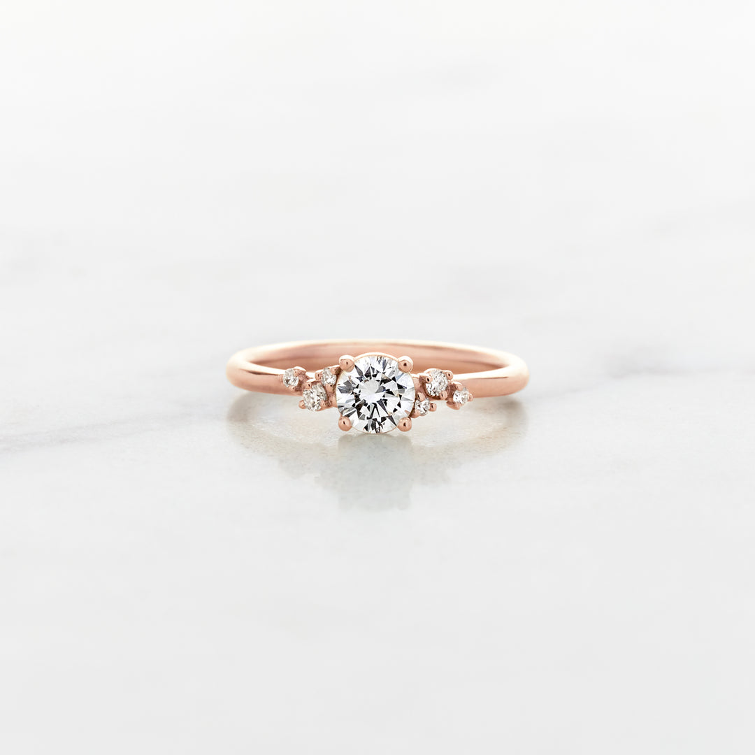 Petite Lupine Round Solitaire