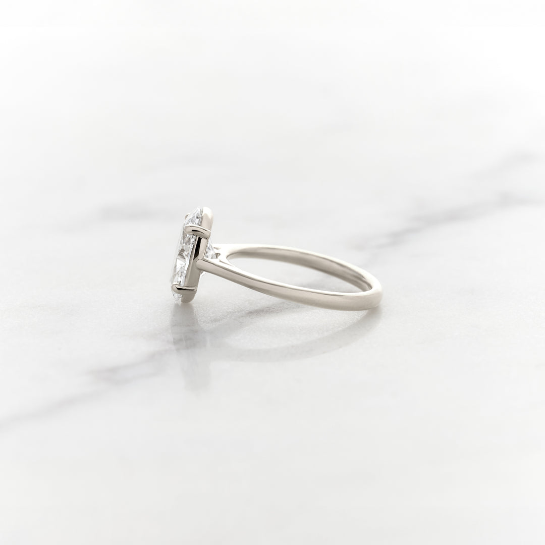 Rose Oval Solitaire