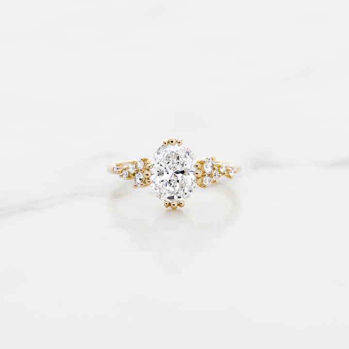 Lupine Oval Solitaire