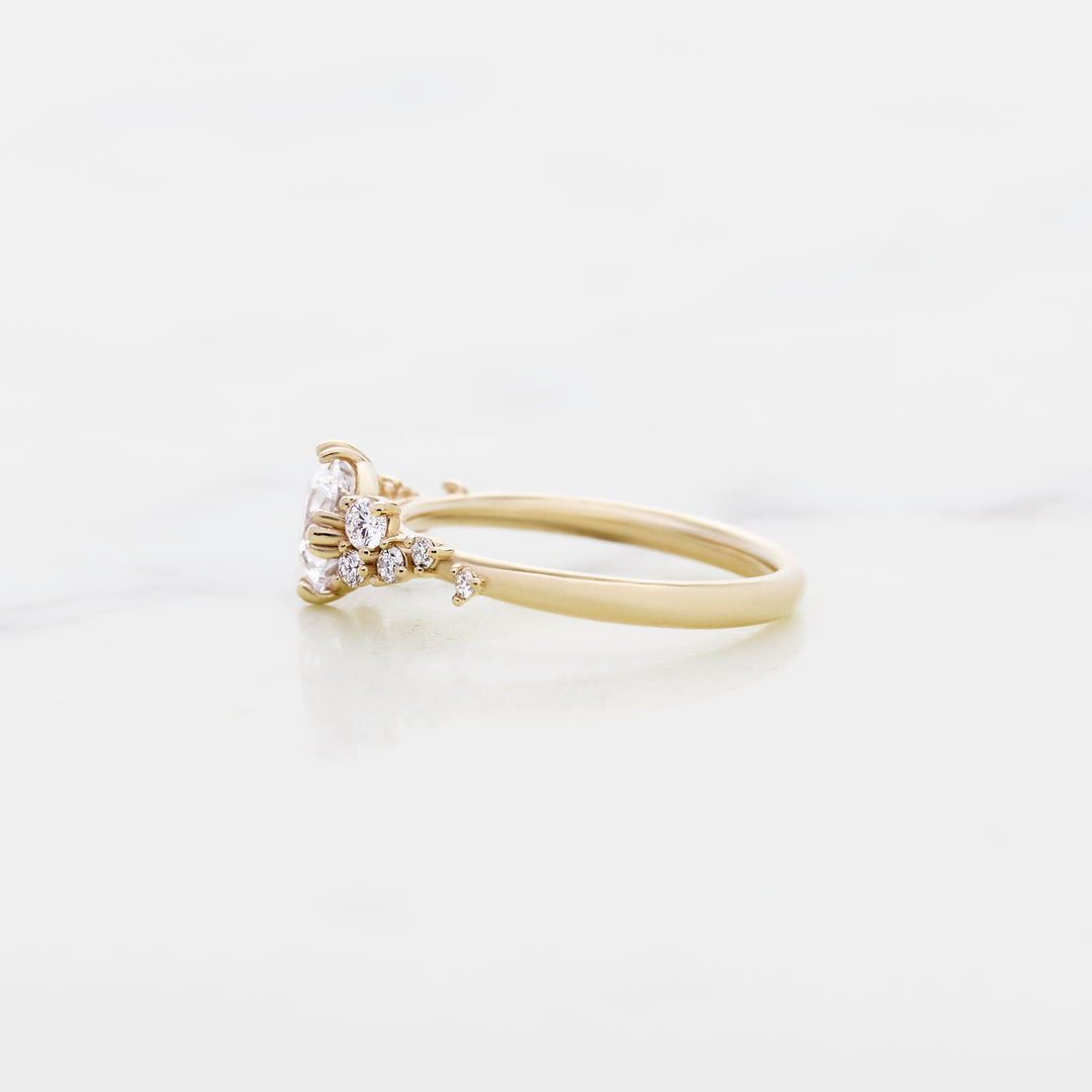 Lupine Round Solitaire