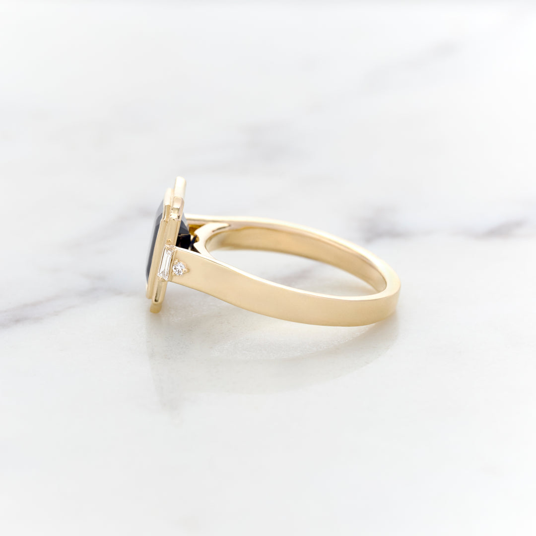 Fluted Frame for a Blue Sapphire