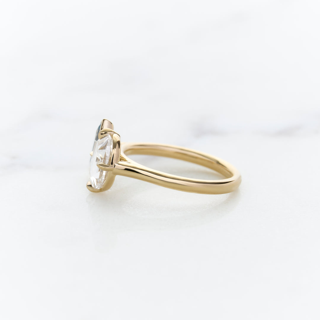 Hexagonal Sapphire & Rose Cut Diamond Toi & Moi ring