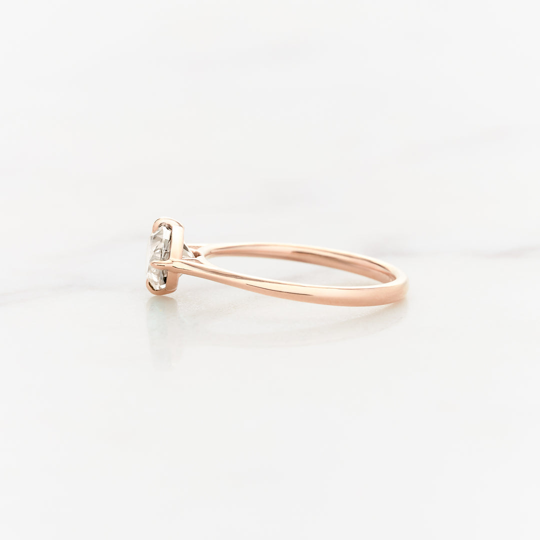 Myrtle Horizontal Oval Solitaire