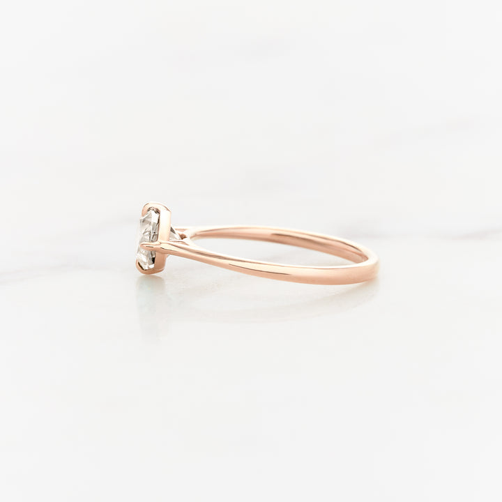 Myrtle Horizontal Oval Solitaire