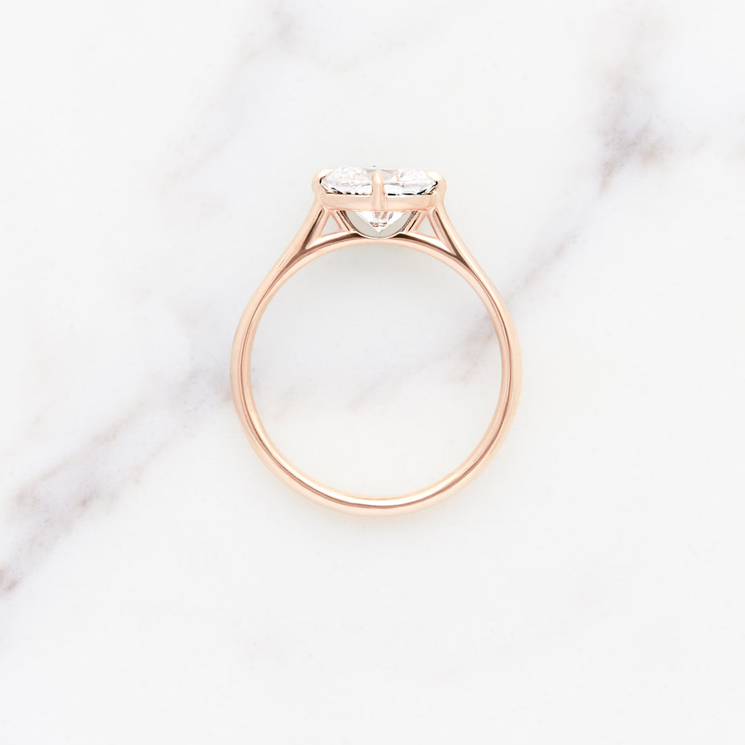 Myrtle Horizontal Oval Solitaire