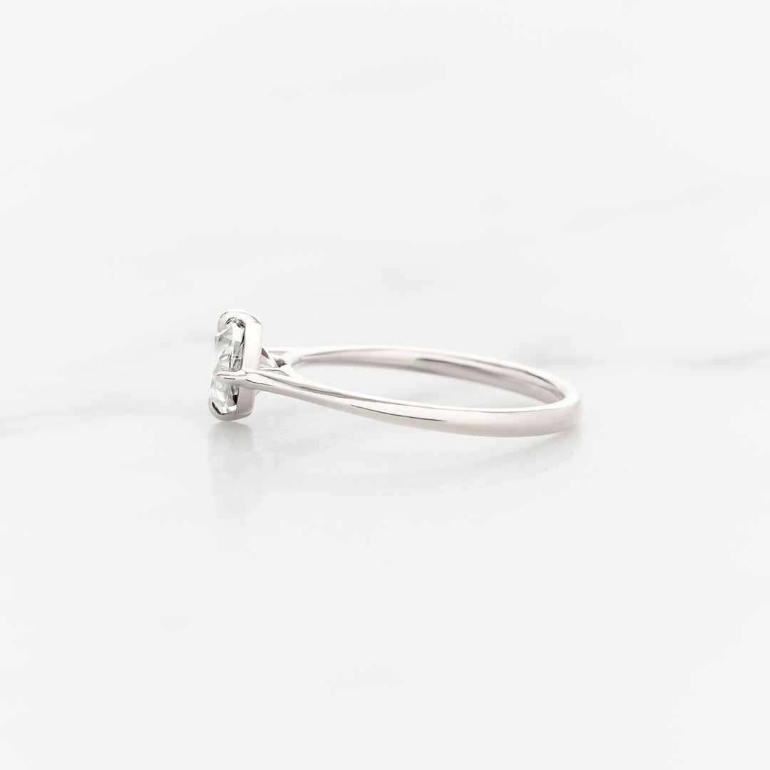 Myrtle Horizontal Oval Solitaire