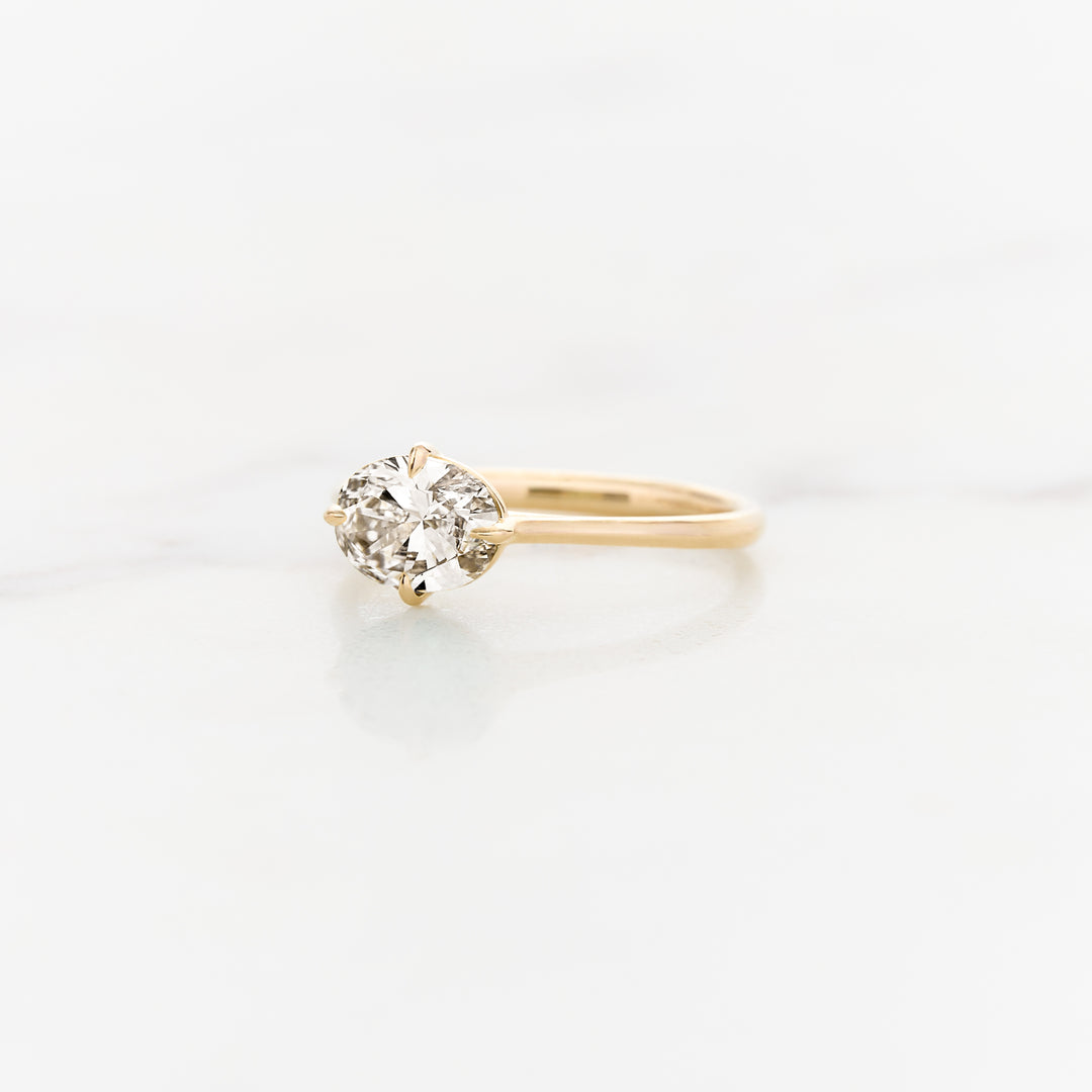 Myrtle Horizontal Oval Solitaire