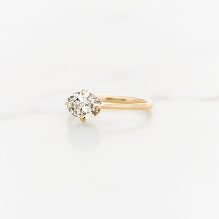 Myrtle Horizontal Oval Solitaire