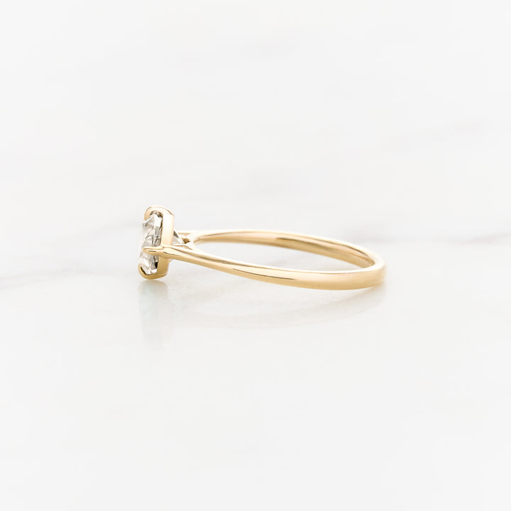 Myrtle Horizontal Oval Solitaire