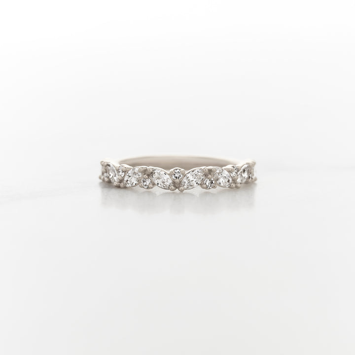 Grande Lala Half Set Diamond Band