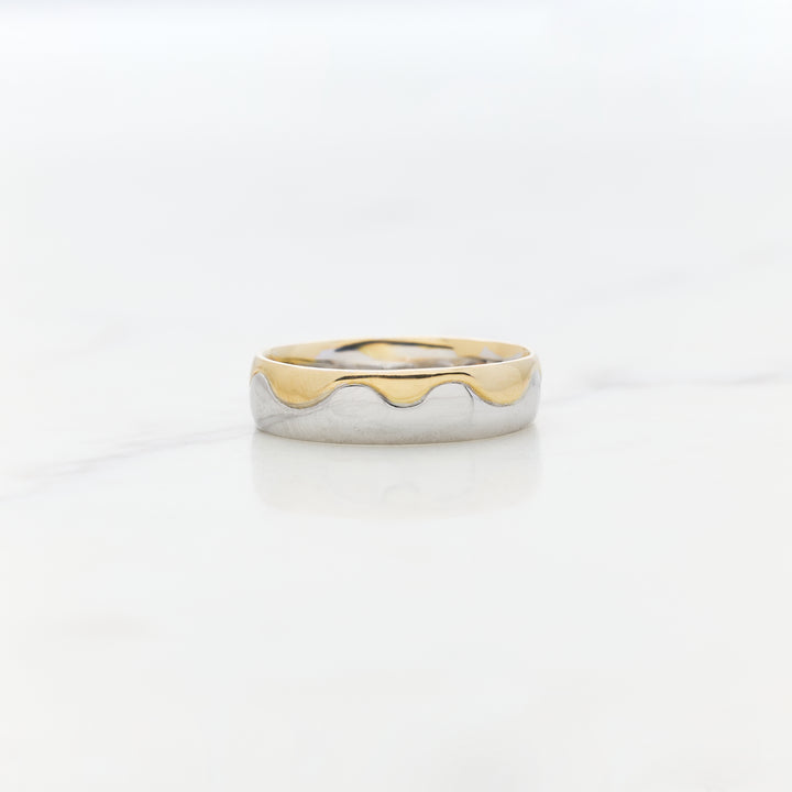 Two Tone Wave Band