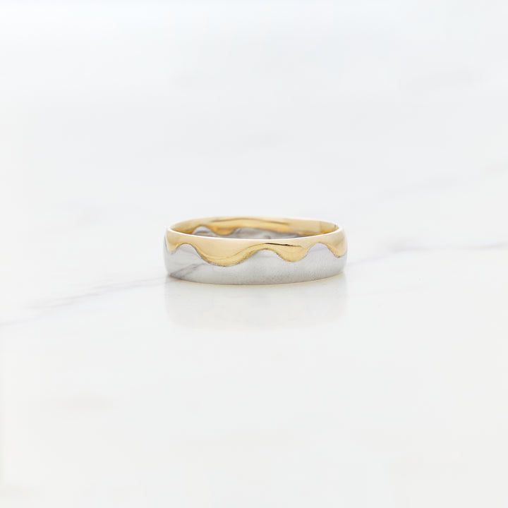 Two Tone Wave Band