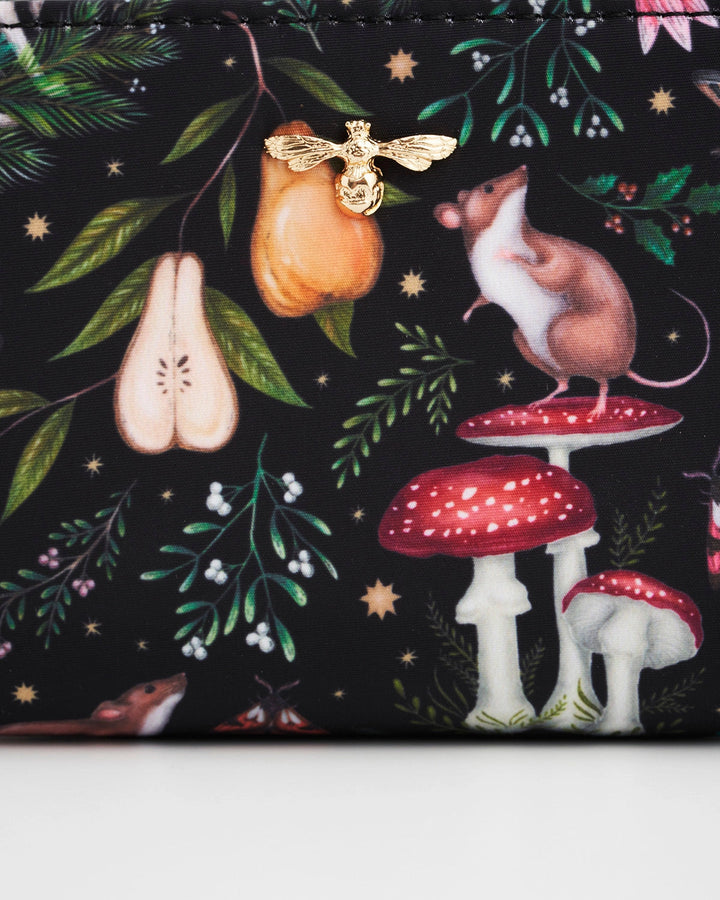 Niva Print Small Wallet in Green