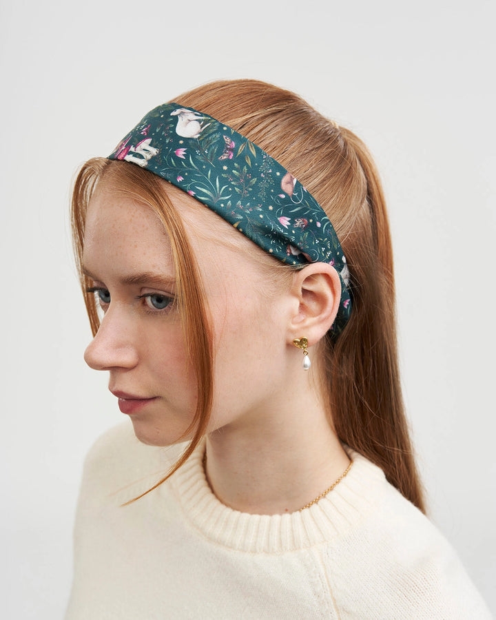 Niva Skinny Scarf in Forest Green