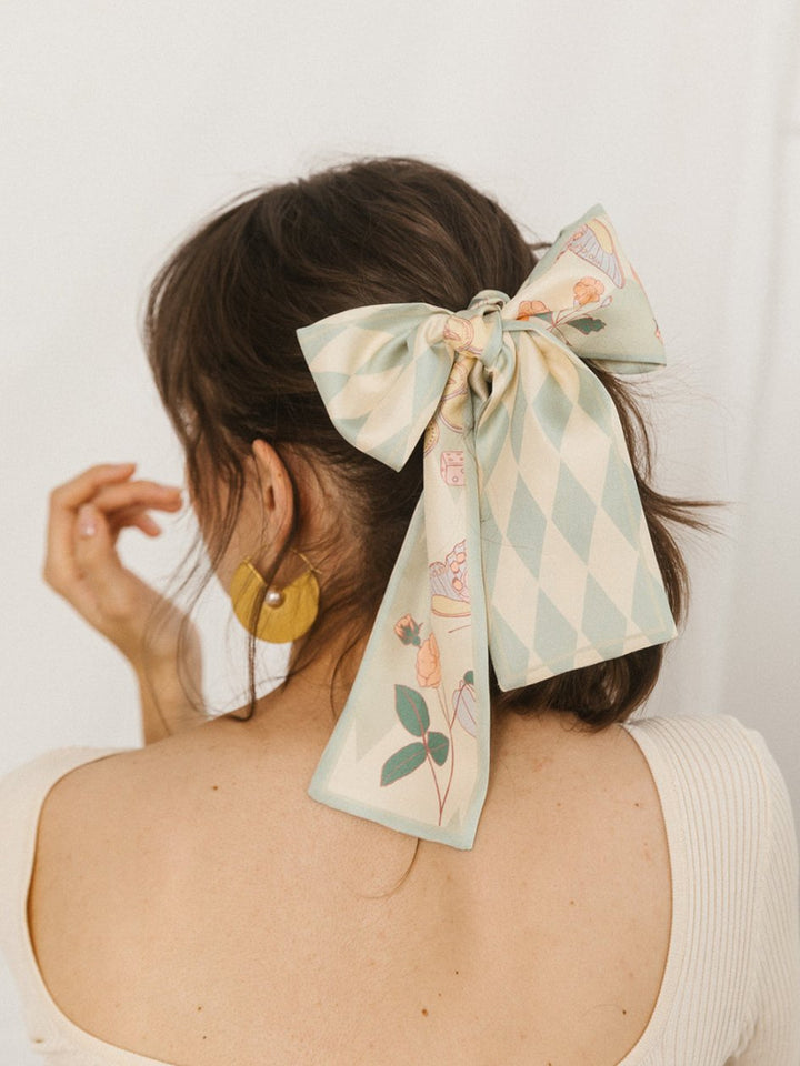 Wonderland Silk Twilly Neck Bow - Pastel Green